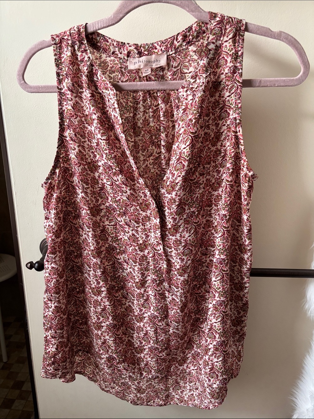 Philosophy Republic Sleeveless untuck Blouse size XS. Like new.